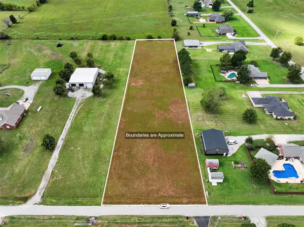 Rhonda Street, Pryor, OK 74361