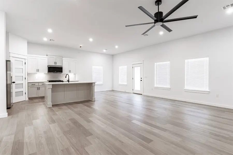 203 S 25th Street, Collinsville, OK 74021 - #2