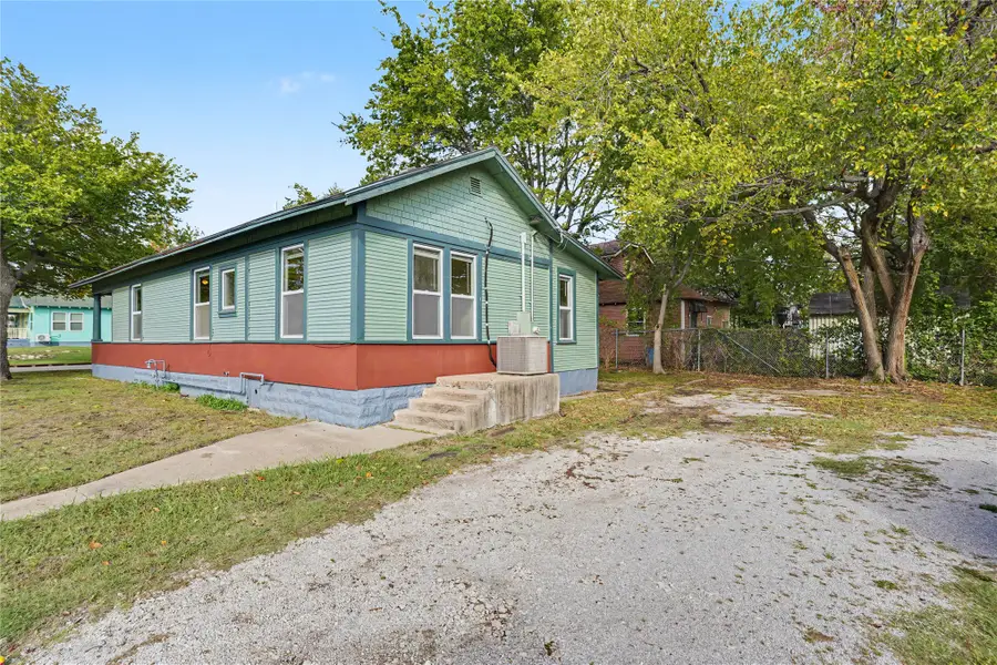 111 S Yorktown Avenue #E, Tulsa, OK 74104 - #3