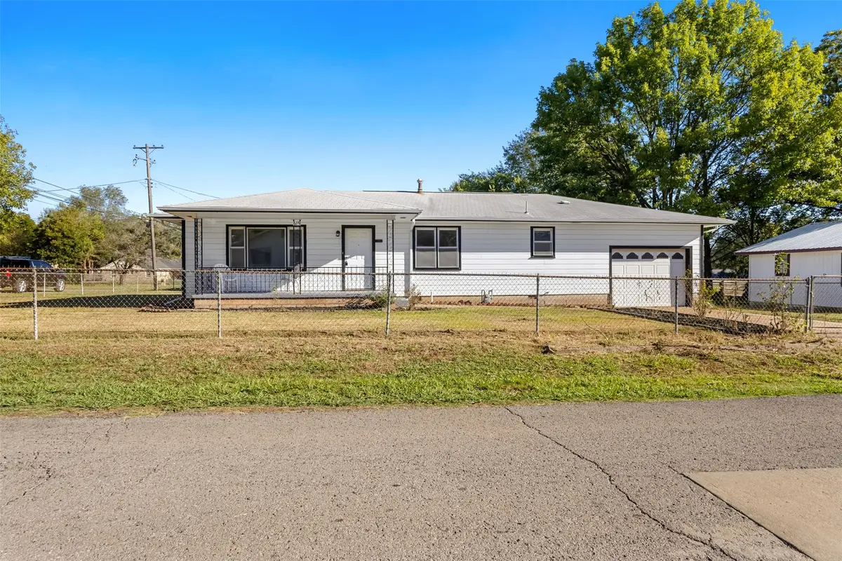 619 W Knisley, Checotah, OK 74426 - #1