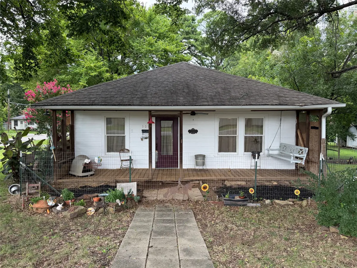 301 E Ada Street, Wilburton, OK 74578 - #1
