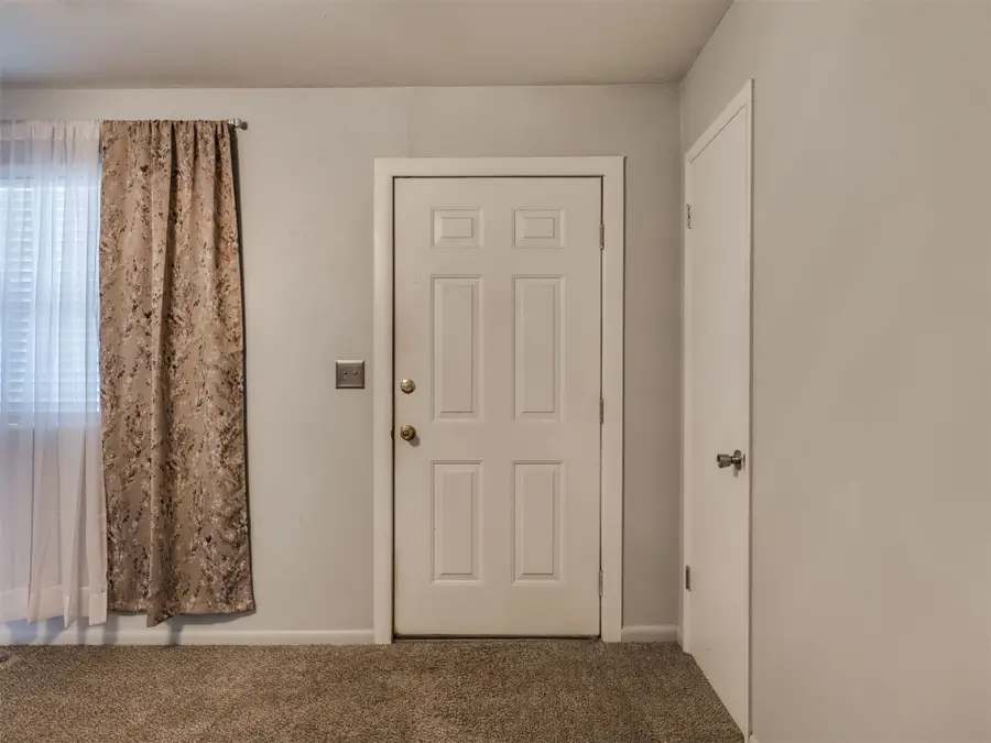 1033 N Birch Avenue, Sand Springs, OK 74063 - #3