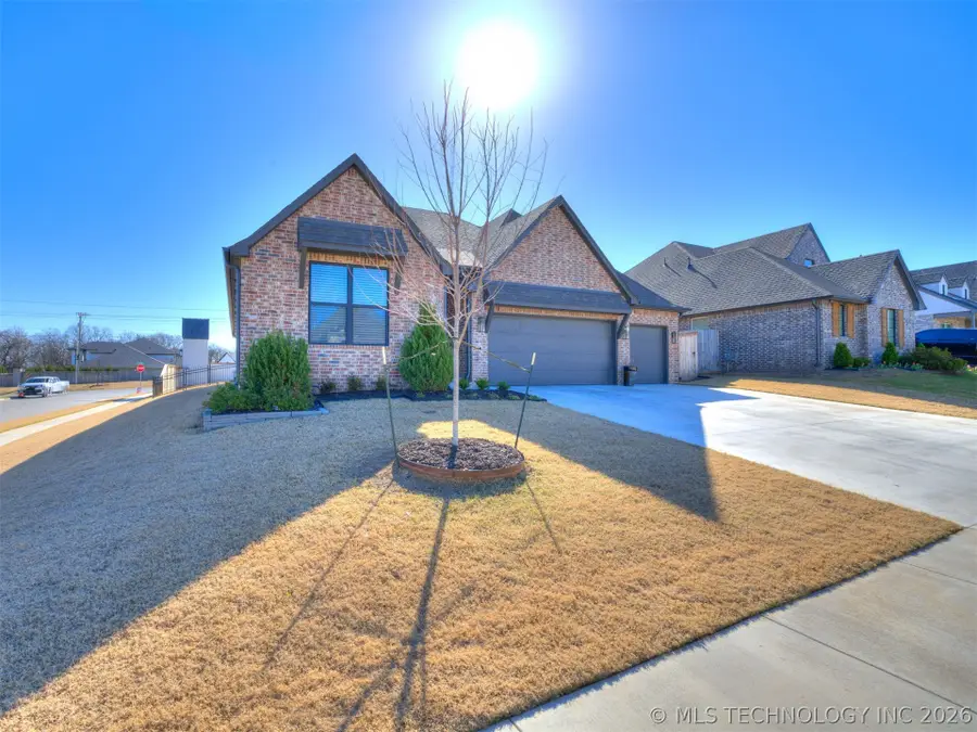 13605 S 21st Place E, Bixby, OK 74008 - #3