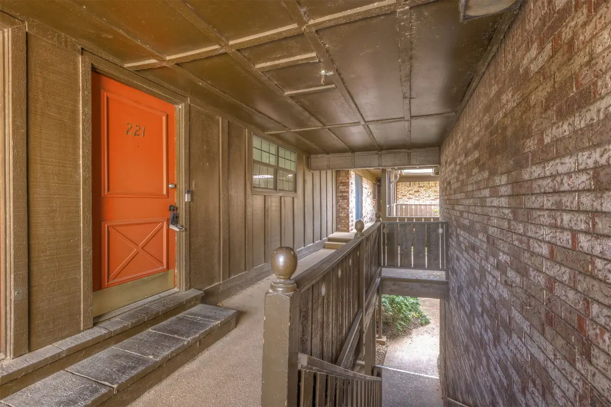 2224 S Boston Avenue #221, Tulsa, OK 74114 - #1
