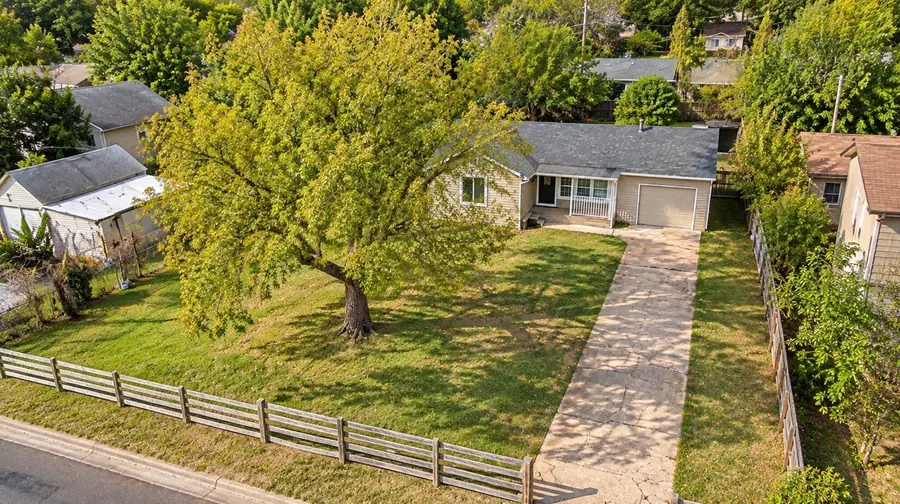 1336 N 72nd East Avenue E, Tulsa, OK 74115 - #3