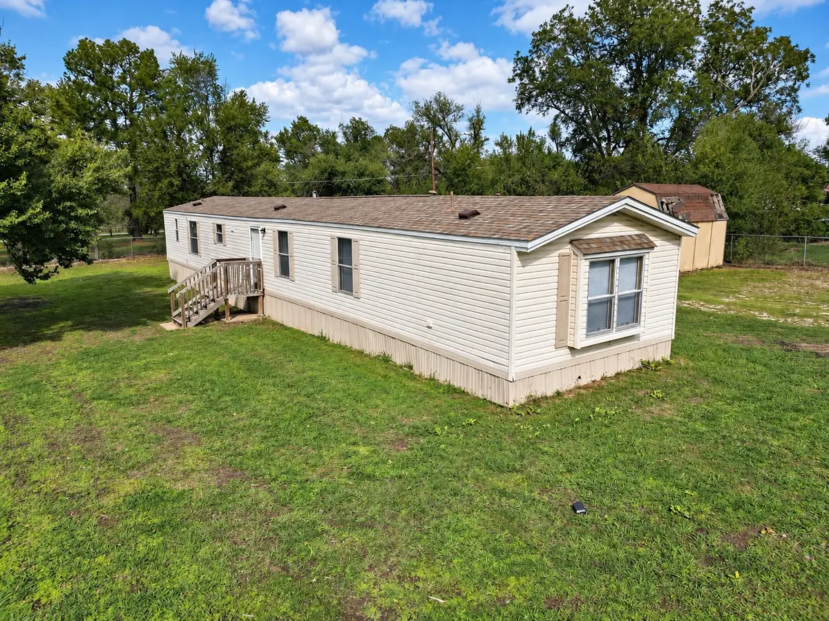 502 E Willow, Holdenville, OK 74848 - #1