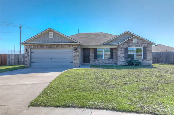 10018 E 110th Place, Owasso, OK 74055