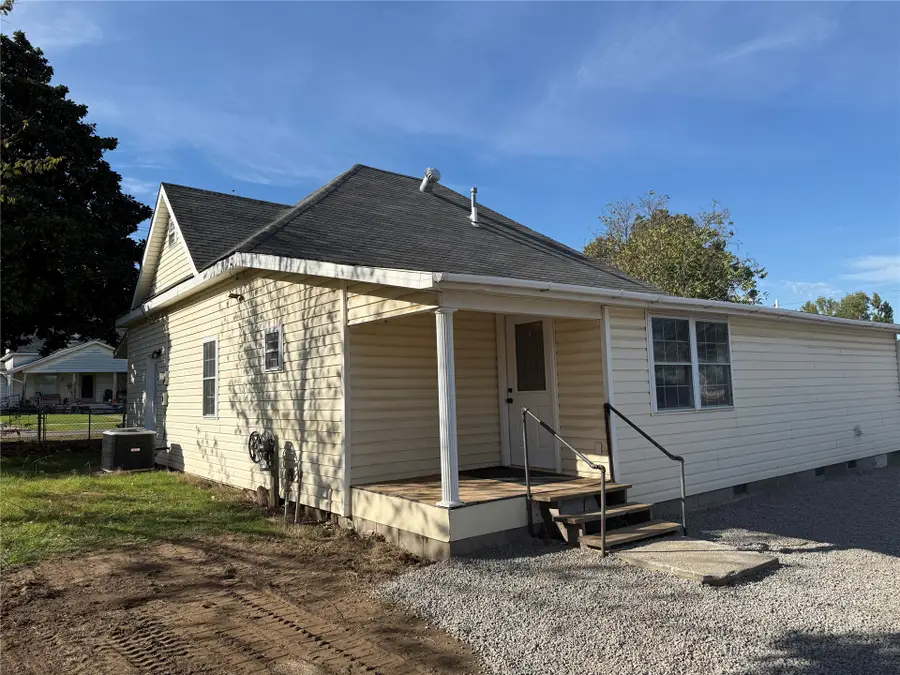 504 SW 1st Street, Checotah, OK 74426 - #2