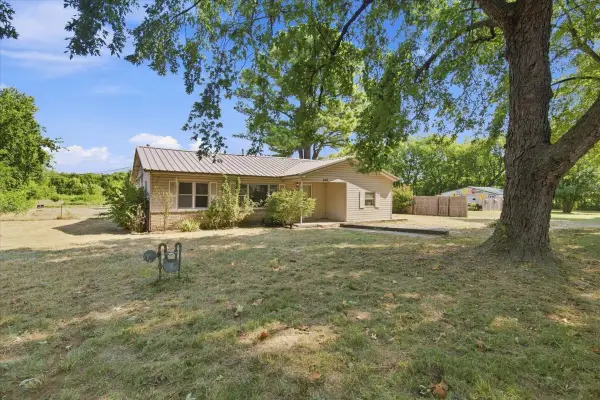 601 NE 12th Street, Wagoner, OK 74467