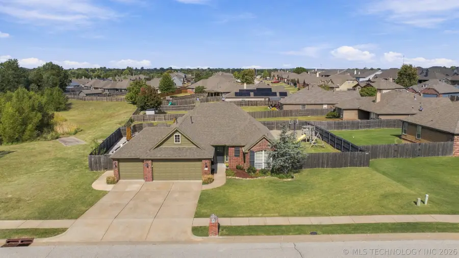213 W 53rd Street, Sand Springs, OK 74063 - #2