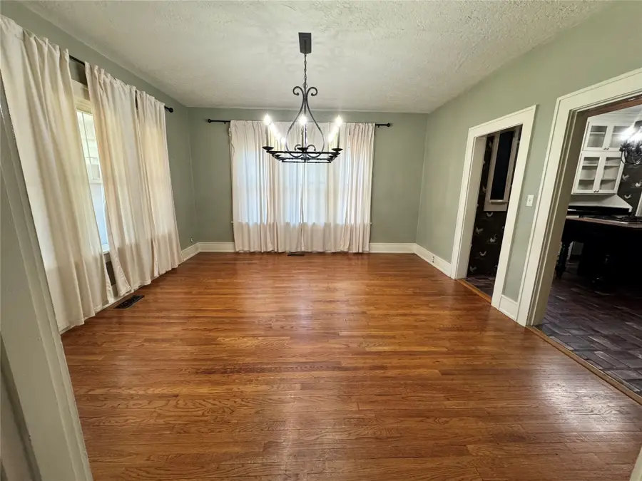 1403 Bixby, Ardmore, OK 73401 - #3
