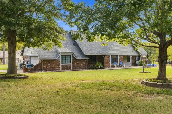 22328 E 68th Street S, Broken Arrow, OK 74014
