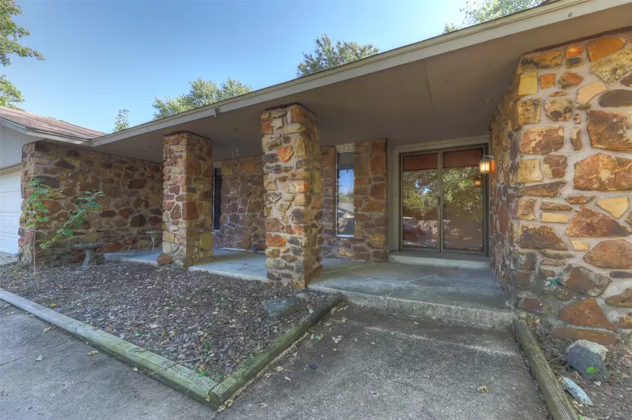 713 S 31 Street S, Broken Arrow, OK 74014 - #3