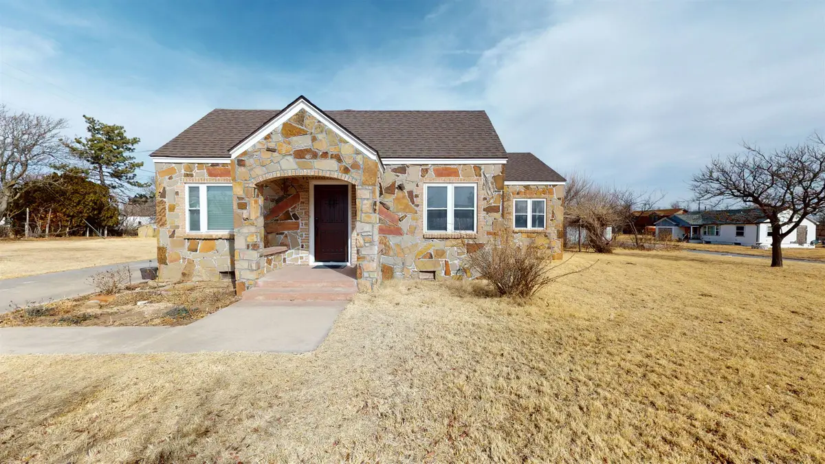 516 E First St, Shattuck, OK 73858 - Image #1