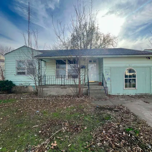 1621 E Oak, Enid, OK 73701