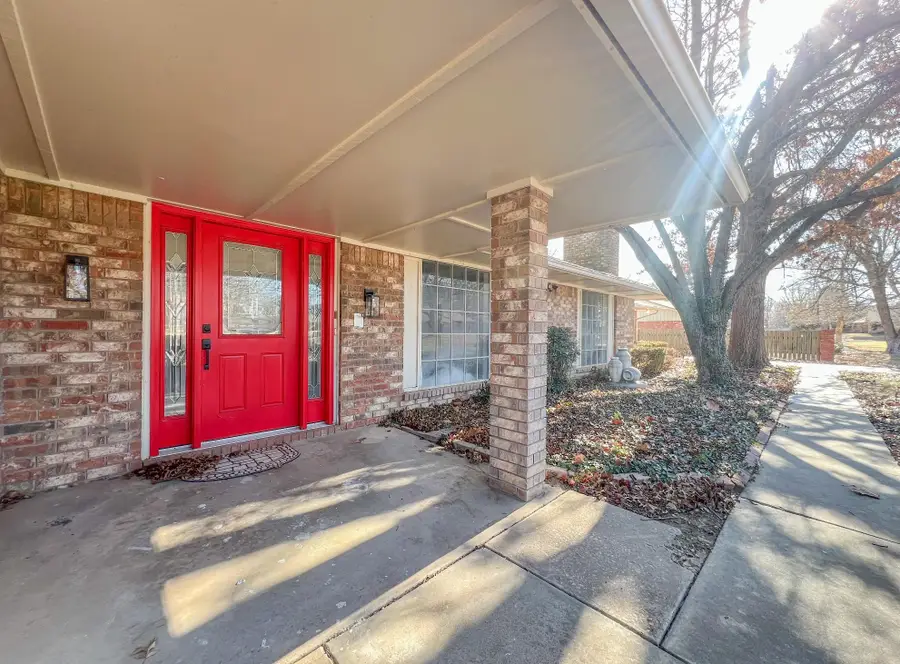 2717 Wildwood Dr, Enid, OK 73703 - #3