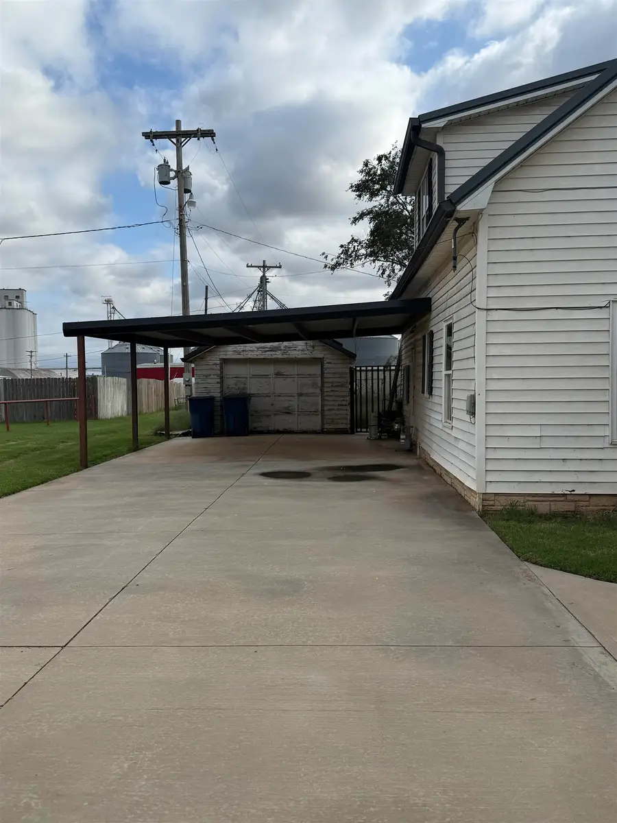 415 N Broadway, Okeene, OK 73763 - Image #3