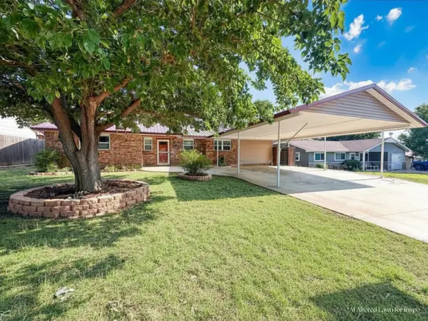 2915 Cheyenne, Woodward, OK 73801