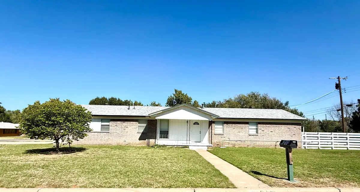 2900 Sheffield, Woodward, OK 73801 - #1
