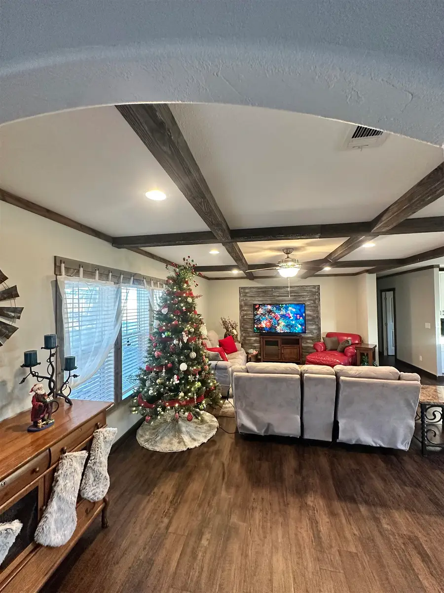 514 E Tenth Street, Leedey, OK 73654 - Image #2