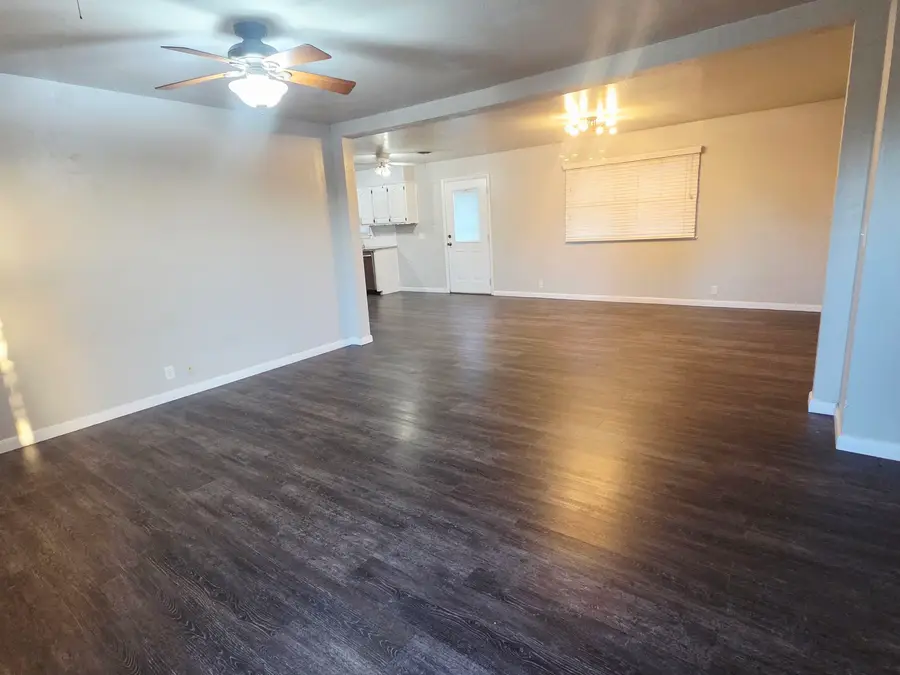 617 Cleveland, Hennessey, OK 73742 - Image #2