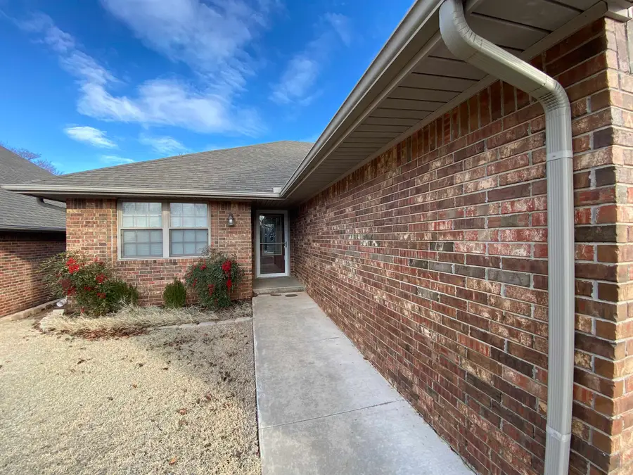3012 Brook Haven, Woodward, OK 73801 - Image #2