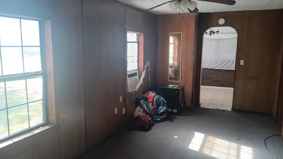 306 N 22, Enid, OK 73701 - Image #2