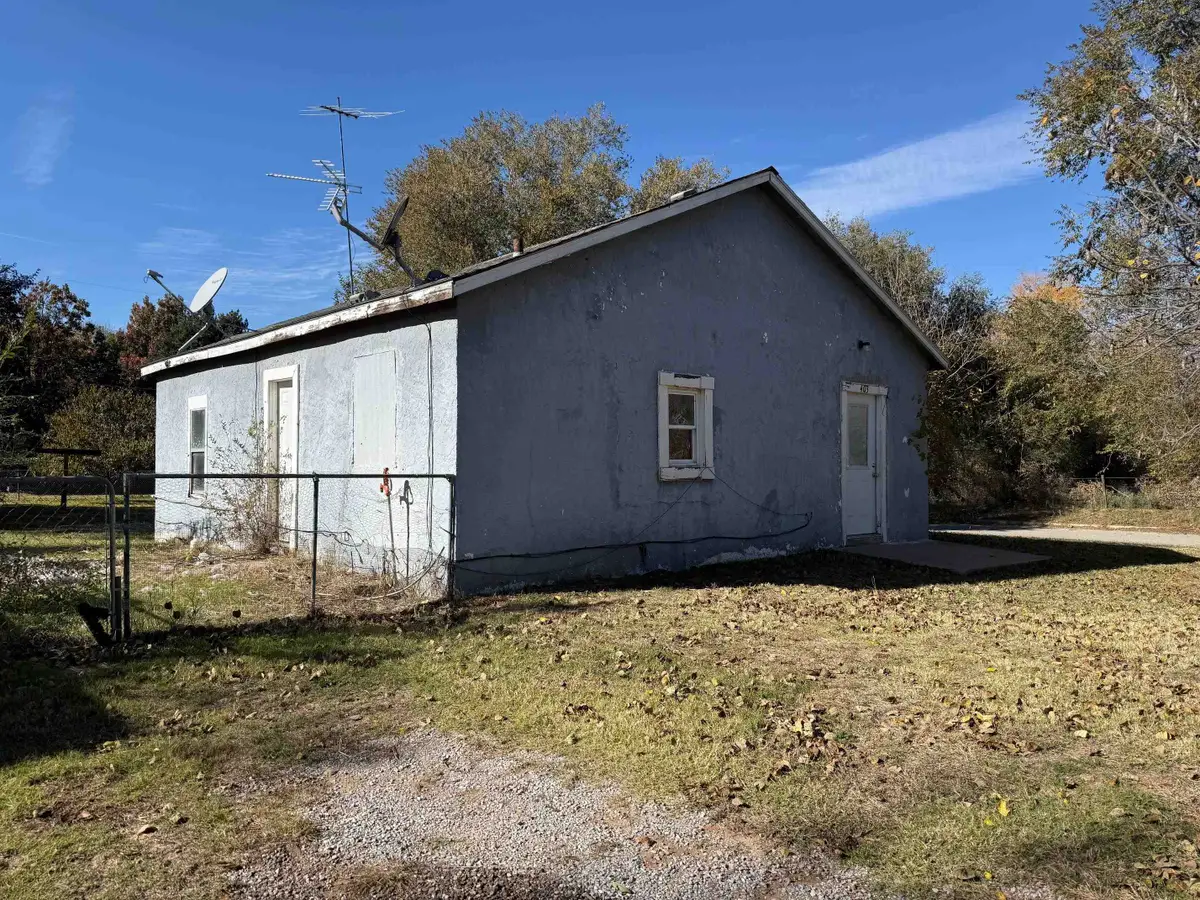 403 5th St, Woodward, OK 73801 - Image #1