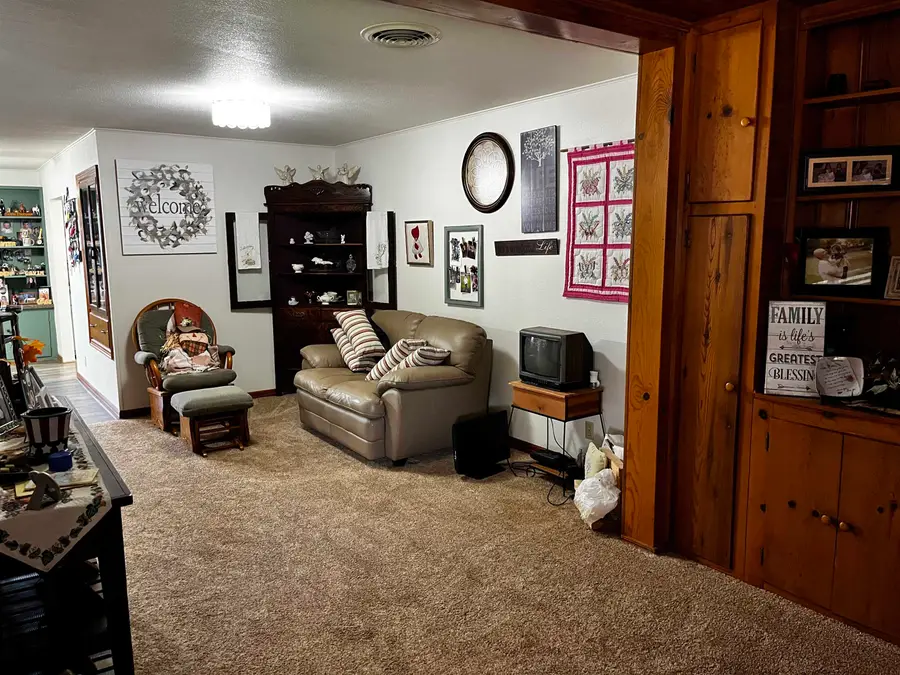 311 Avenue J, Beaver, OK 73932 - Image #2