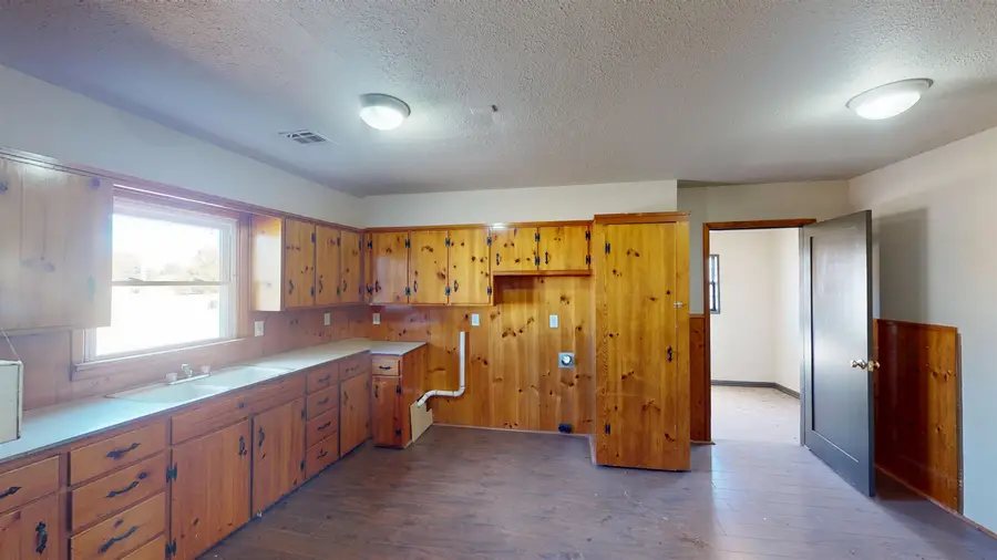 103 E Steele, Arnett, OK 73832 - Image #2