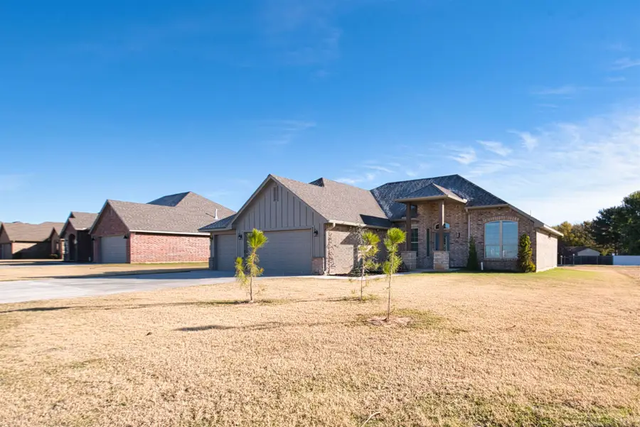 1404 N Oak, Seiling, OK 73663 - Image #3