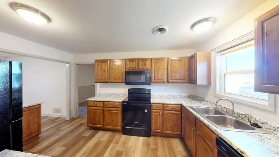 2127 2nd Street, Woodward, OK 73801 - Image #3