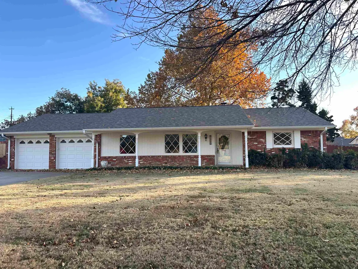 1909 Ramona Dr, Enid, OK 73703 - Image #1