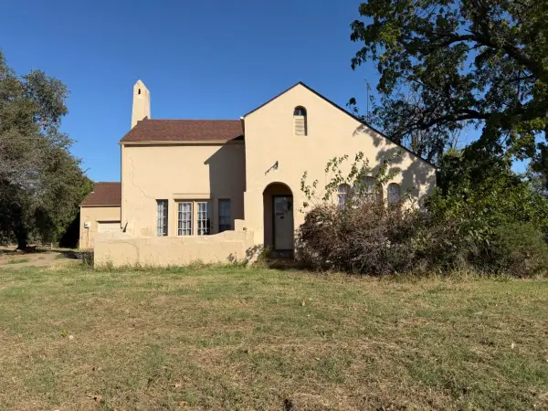 2601 E Maine, Enid, OK 73701