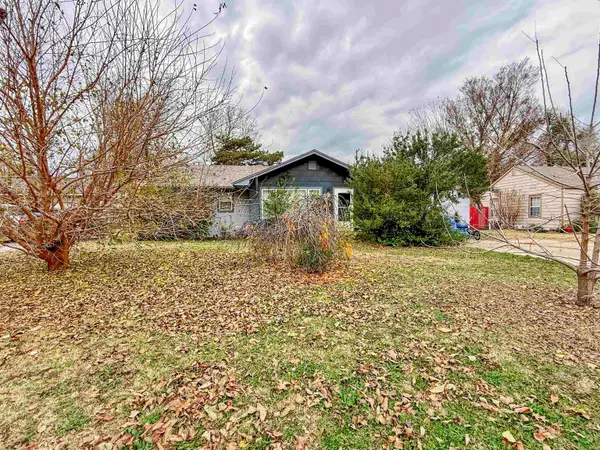 1715 18th Street, Woodward, OK 73801