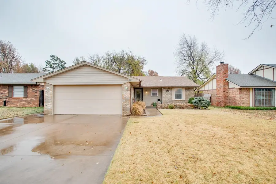 301 S Rimrock Rd, Enid, OK 73703 - Image #2