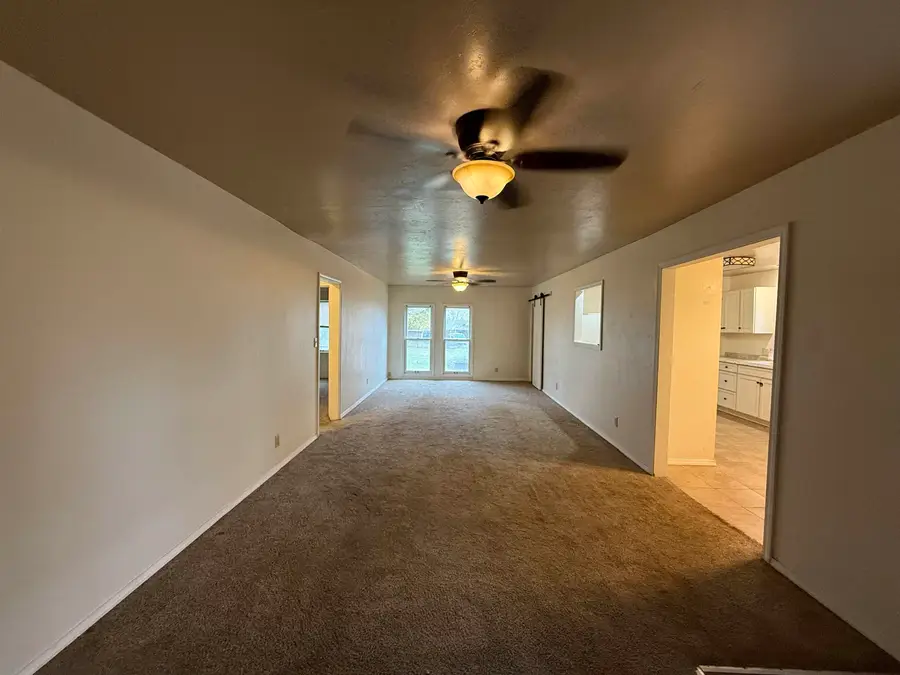 1701 E Oklahoma, Enid, OK 73701-9999 - Image #2