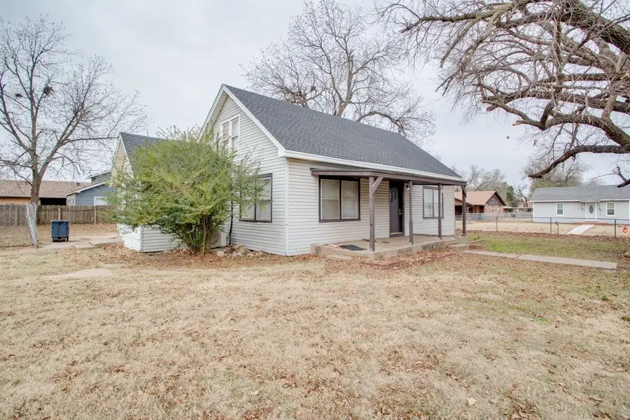 422 Lydell Carr Dr, Enid, OK 73703 - Image #3