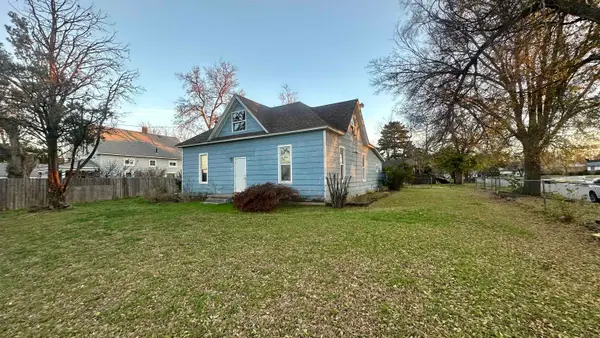 619 Maple, Woodward, OK 73801