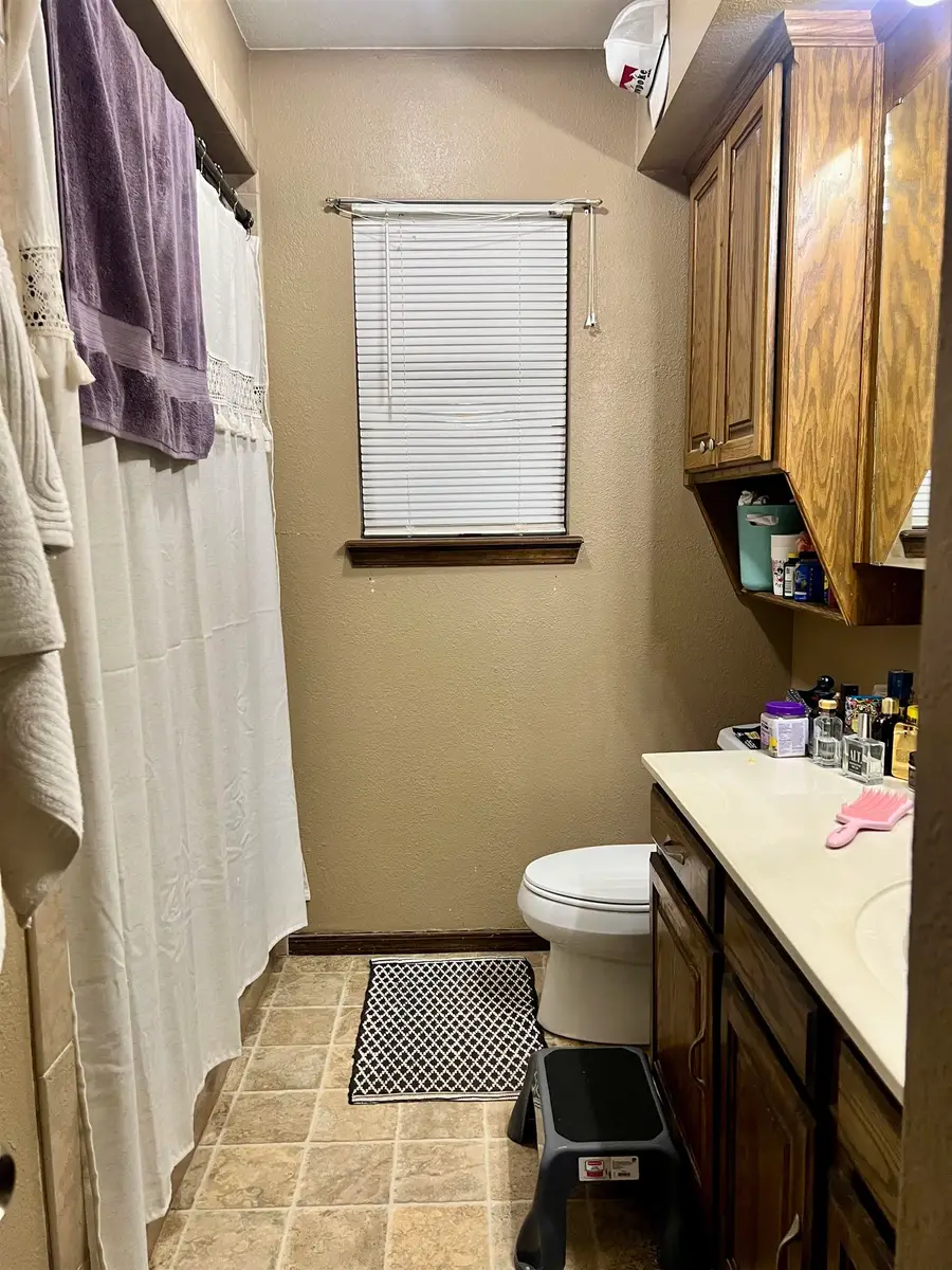 5521 Arrowhead Dr, Enid, OK 73703 - Image #2