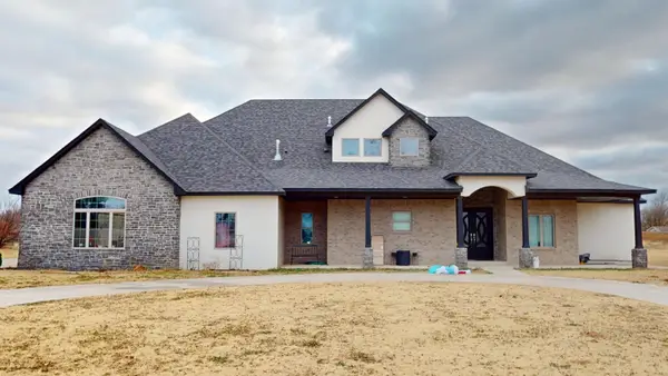 417 E Downs Ave, Woodward, OK 73801