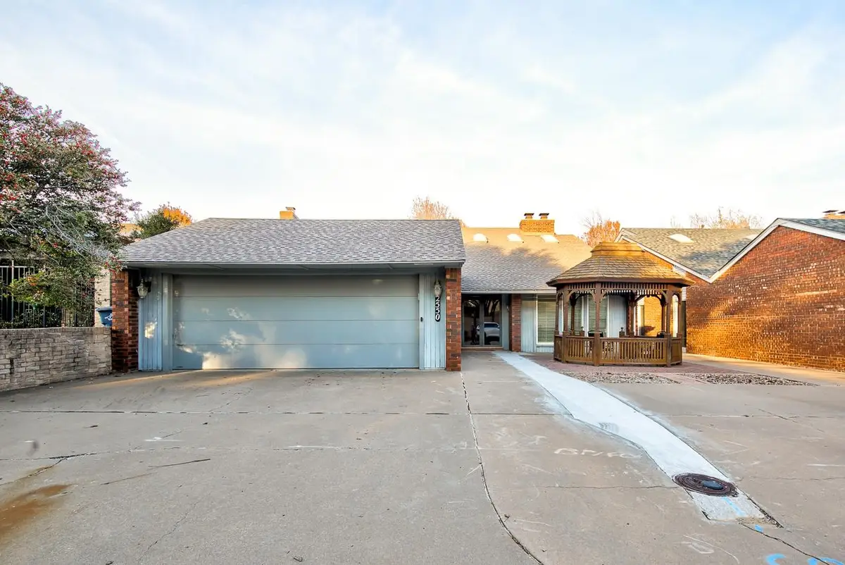 2550 Homestead Rd, Enid, OK 73703 - Image #1