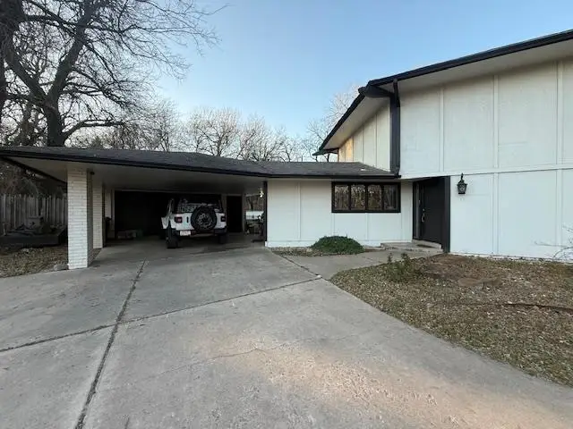 40 Woodlands Dr, Enid, OK 73703 - Image #2