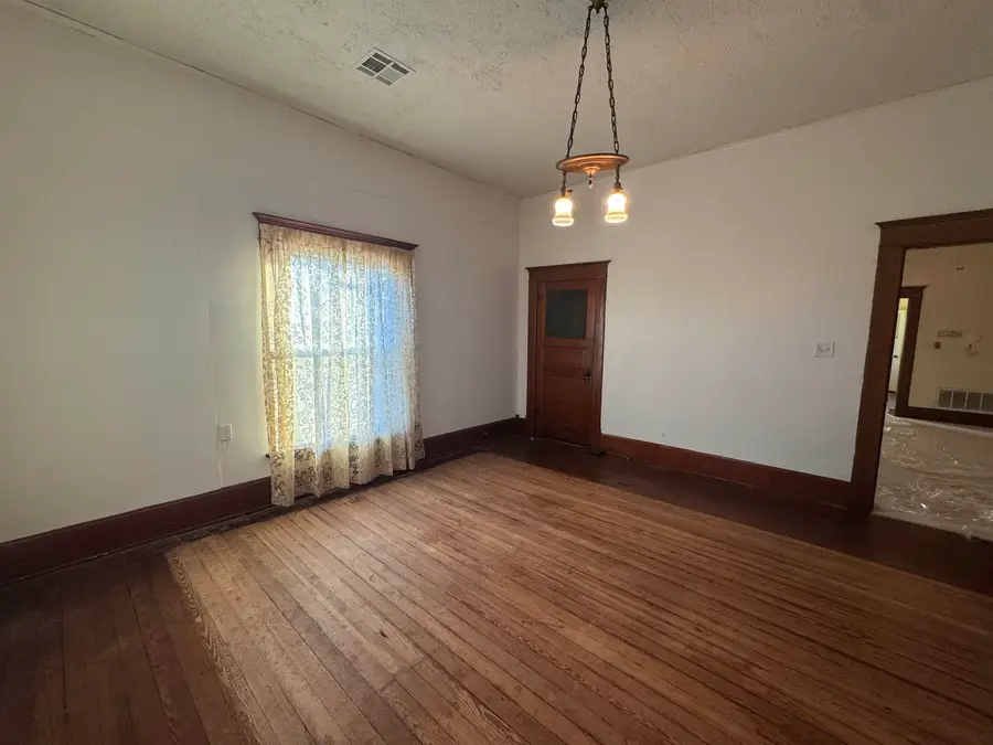 11218 N 150th Street, Hunter, OK 74640 - Image #2