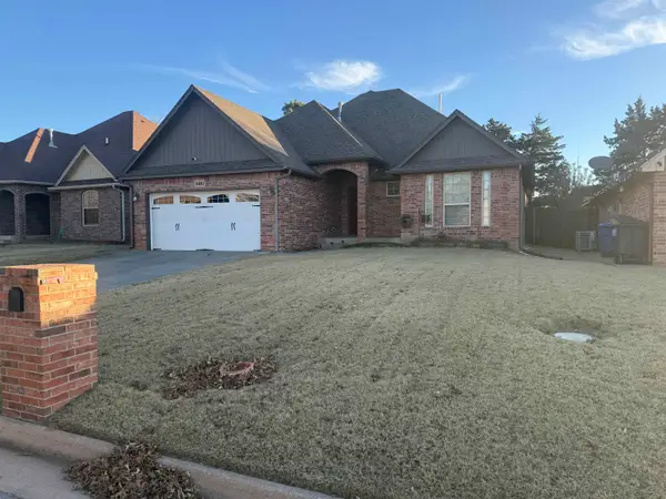 4801 Manchester Dr, Enid, OK 73703