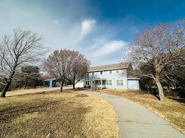 212272 E County Road 34, Mooreland, OK 73858