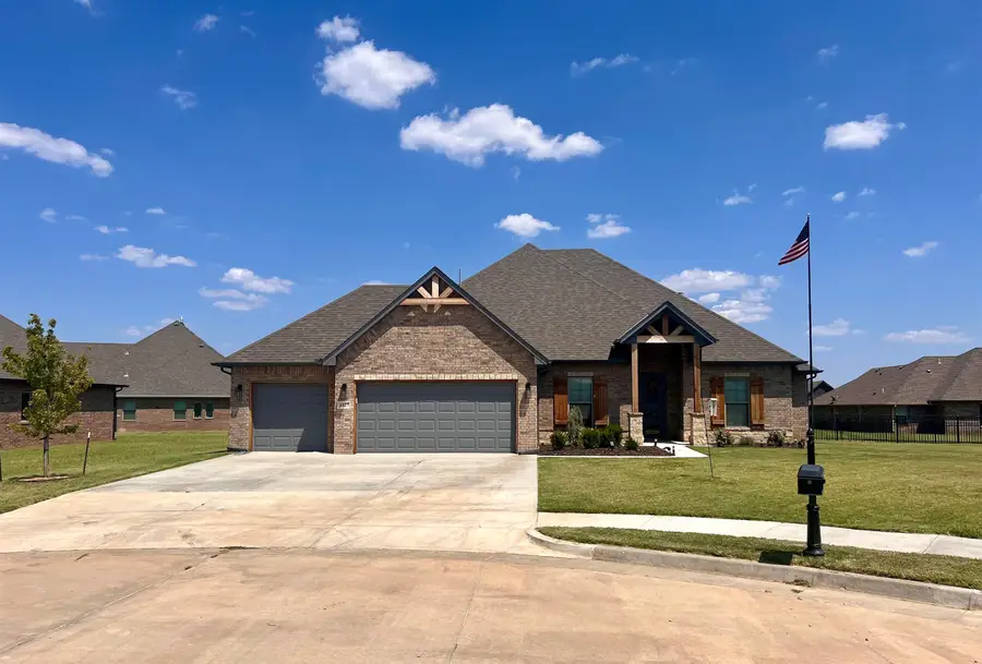 4927 Deerfield Circle, Enid, OK 73703 - Image #2