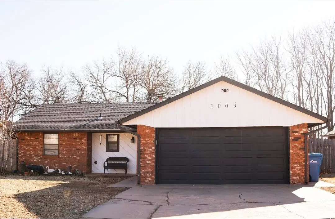 3009 Hillcrest Dr., Enid, OK 73701 - Image #1
