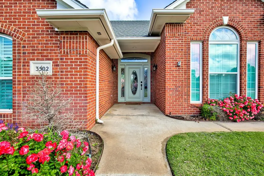 3502 Northlake Lane, Enid, OK 73703 - Image #2