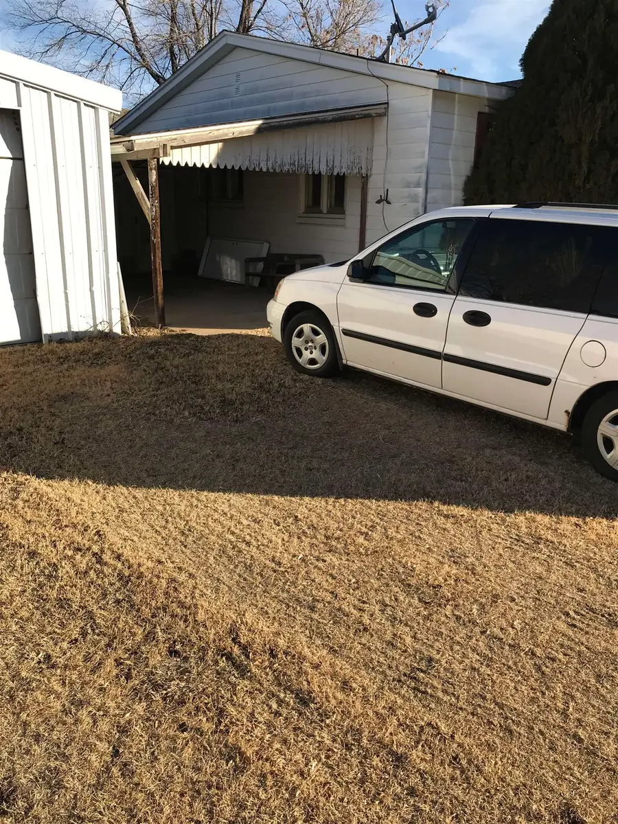 523 Avenue G, Beaver, OK 73932 - Image #3